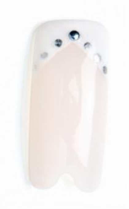 Рисунок на ногтях - обычно-необычный френч