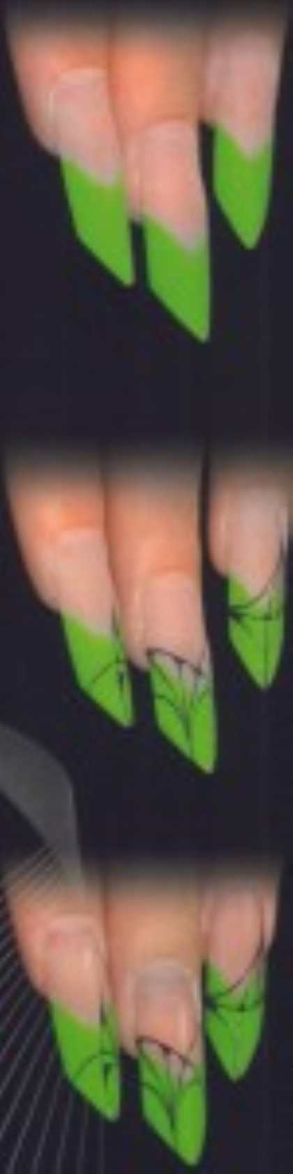 Рисунок на ногтях - паутина в траве