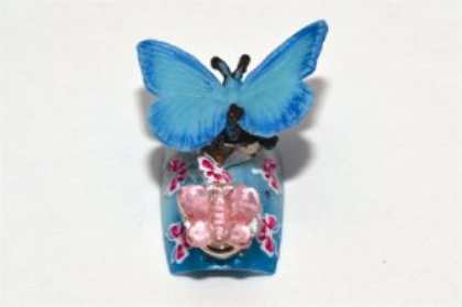 Вибрирующий маникюр