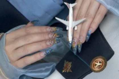 Патриотический дизайн ногтей к 23 февраля