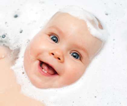 Как правильно мыть ребенка?