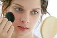 Как правильно наносить румяна?