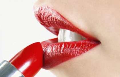 Красная помада - как выбрать и кому она подойдет?