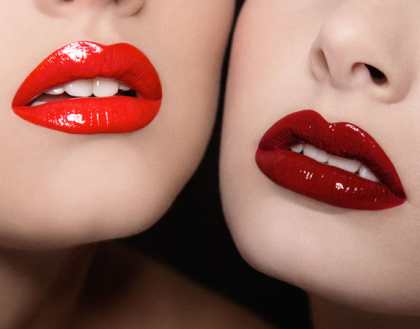 Красная помада - как выбрать и кому она подойдет?