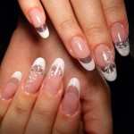 Свадебный маникюр и рисунки на ногтях. Фото