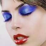 Как сделать яркий макияж?