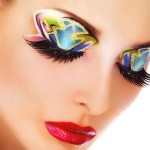 Как сделать яркий макияж?