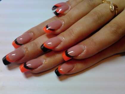 Выбираем материалы для наращивания ногтей